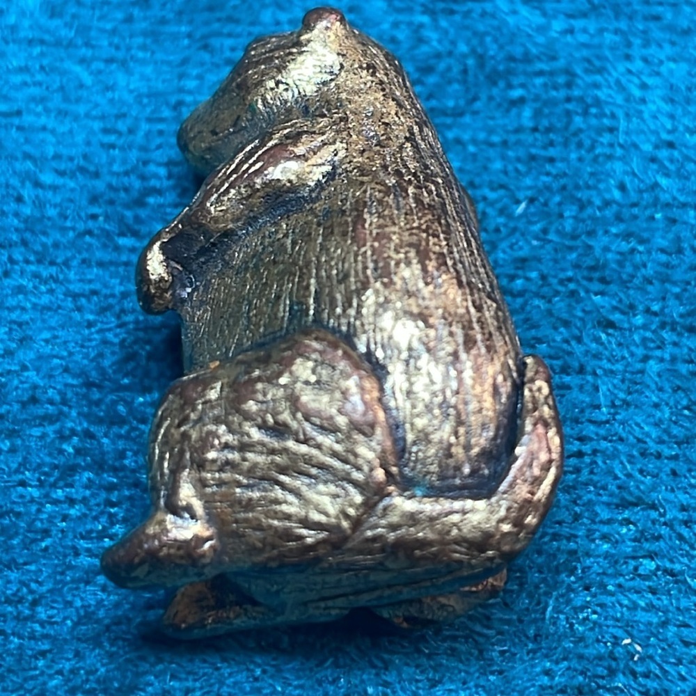 Small Adorable Gopher Pin Brooch - Picture 3 of 7